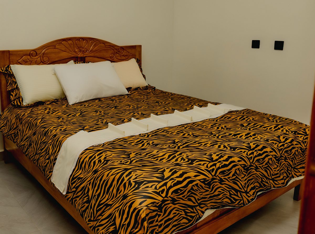 Rooms & Suites